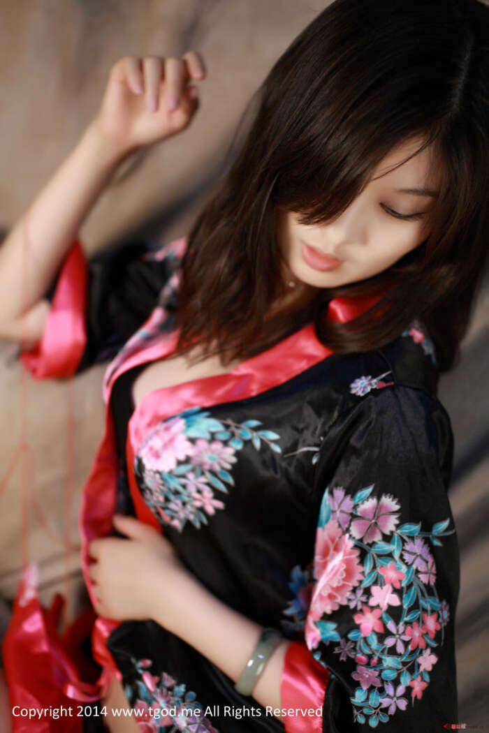 [TGOD推女神] 2014.12.05 优雅！蜜桃成熟时【现役空姐 槿馨】 [70P279MB]