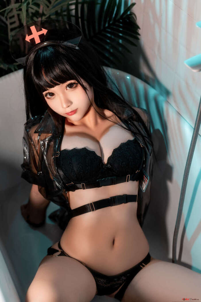 蠢沫沫 NO.114 胶衣护士 黑[40P-492MB]