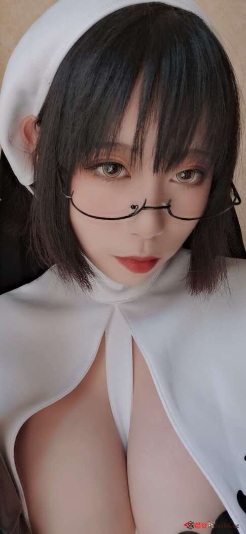 奈汐酱nice NO.007 修女 [41P7V-75M]