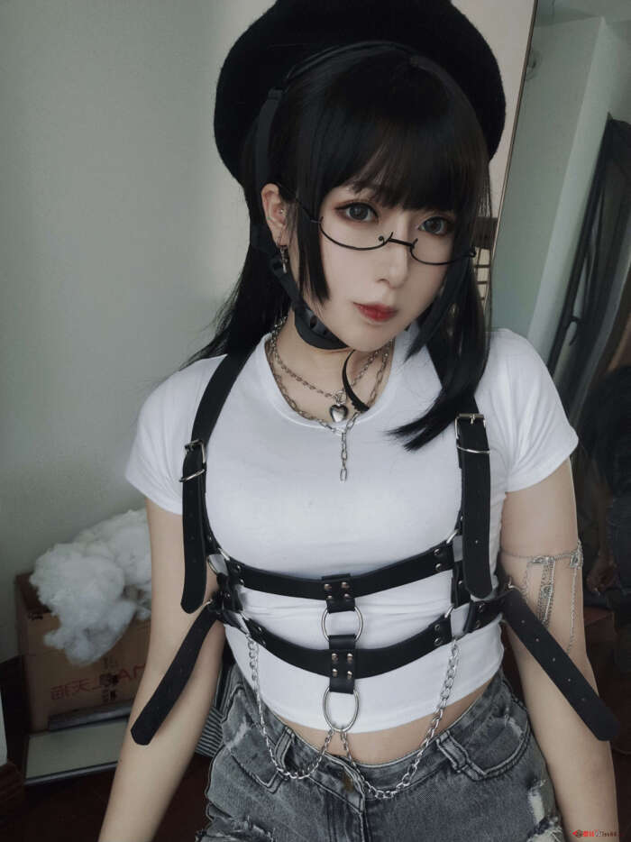 小容仔咕咕咕w NO.005 白T[22P2V-64MB]