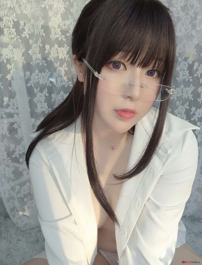 小容仔咕咕咕w NO.006 创口贴OL[36P1V-320MB]