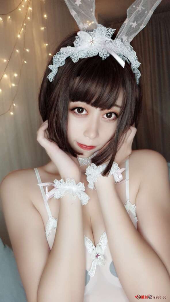 奈汐酱nice – 自撮り Vol.004 [55P-51M]