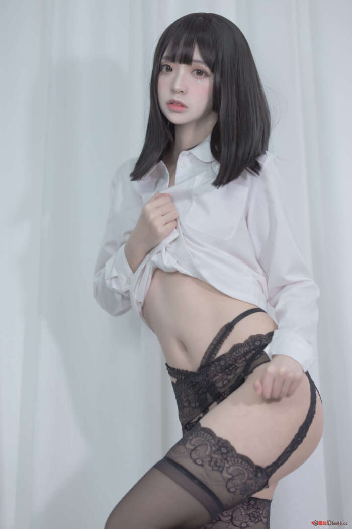 疯猫ss NO.069 白衬衣黑丝 [14P-168MB]