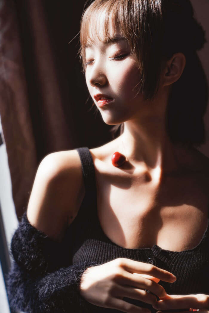 木绵绵OwO NO.052 黑丝私房2套[83P-1.57MB]