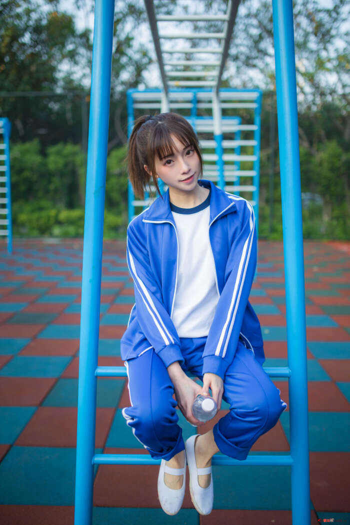 Kitaro_绮太郎 NO.047 运动服女孩 浅蓝 [11P-41MB]