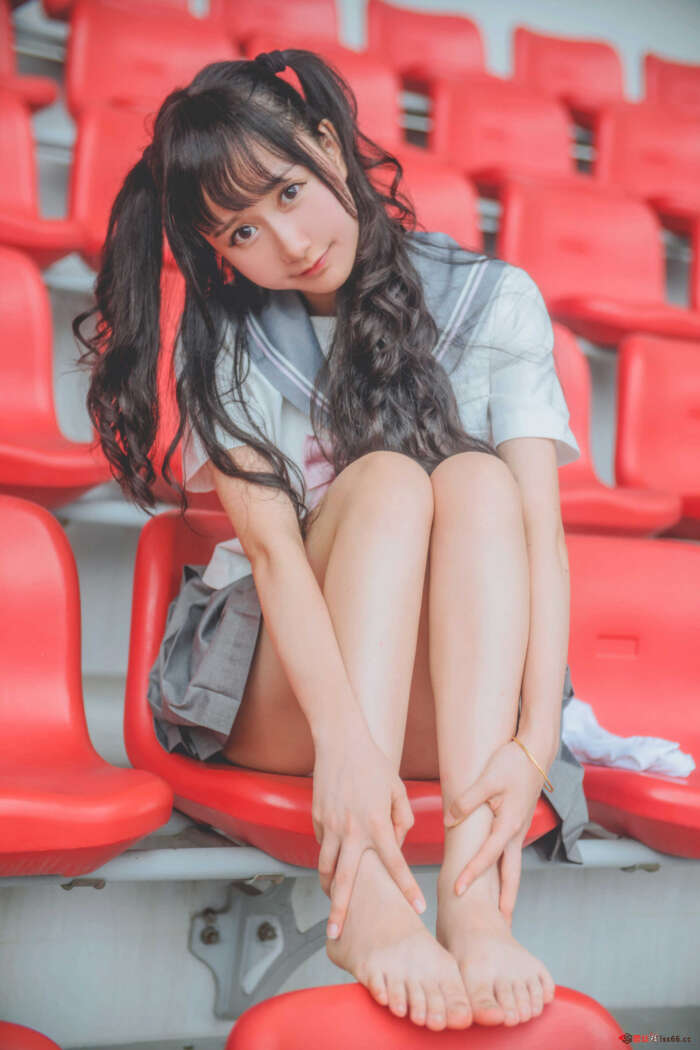 木绵绵OwO NO.001 JK制服 [38P-83MB]