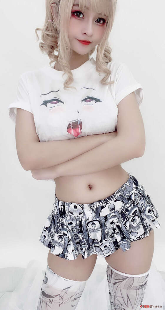 Azami NO.010 阿黑颜衣服 [17P-52MB]