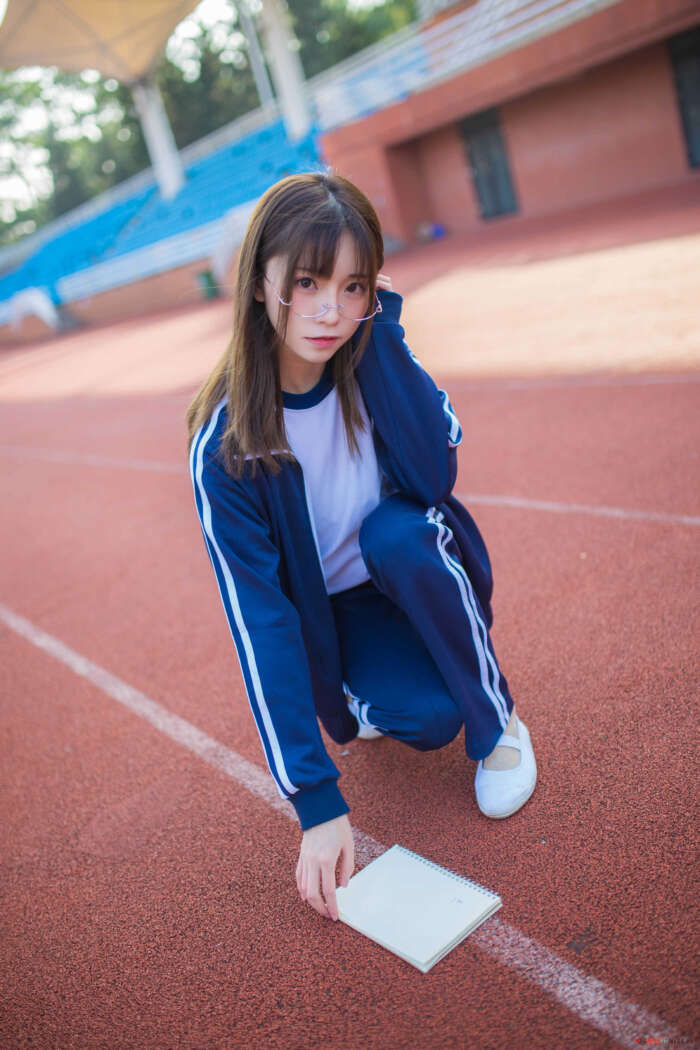 Kitaro_绮太郎 NO.044 运动服女孩 深蓝 [13P-47MB]