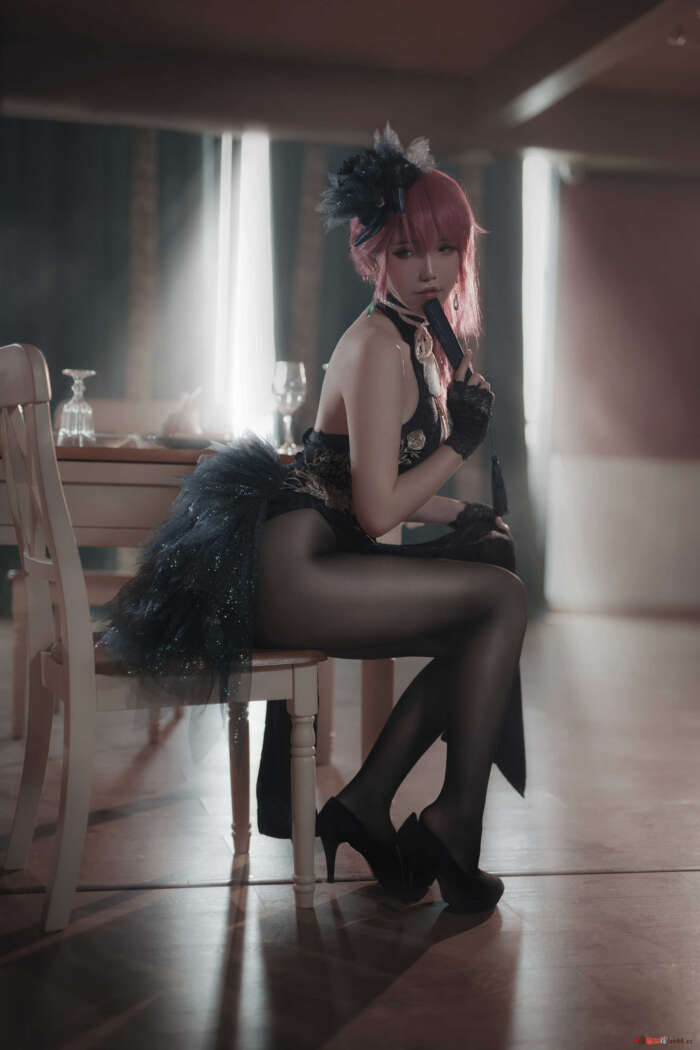 阿薰kaOri NO.004 黑太子旗袍[20P-181MB]