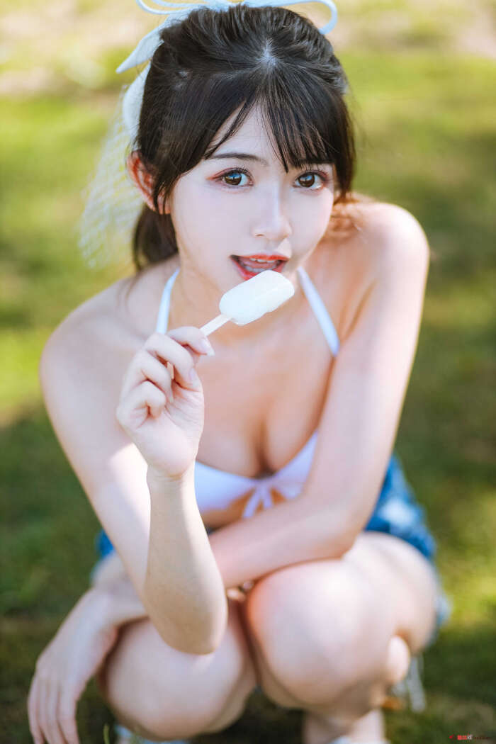 鳗鱼霏儿 NO.083 海边[46P-674MB]