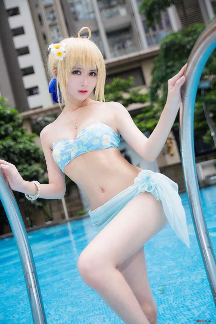 鳗鱼霏儿 NO.006 King of Knight 泳池[5P-75MB]