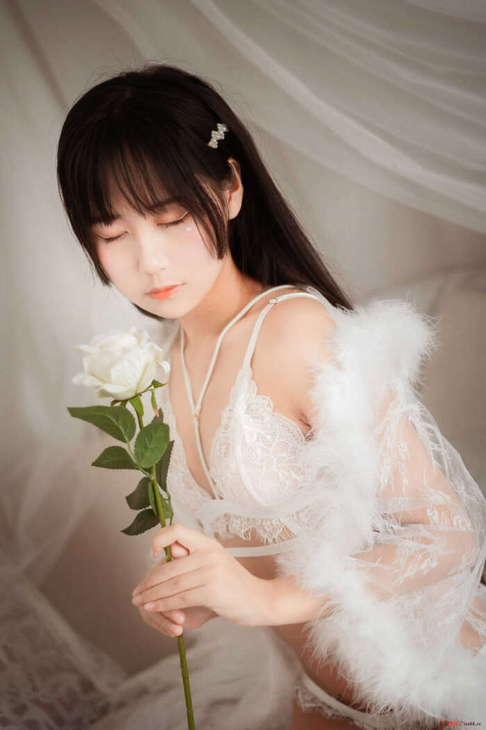 萌芽儿o0 NO.008 毛绒内衣[[27P-278MB]