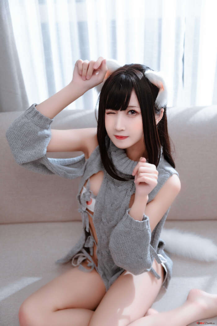 三度_69 NO.043 露背毛衣 [27P2V-503MB]