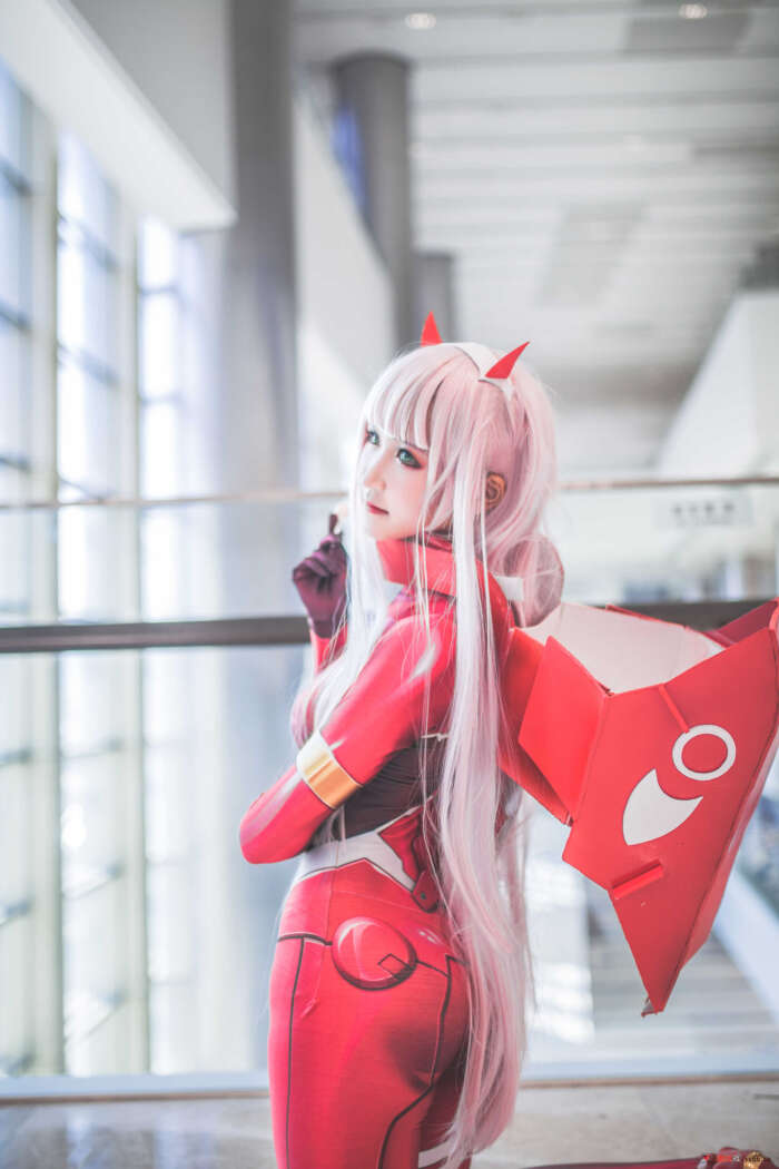 三度_69 NO.016 比翼之吻 [16P-103MB]