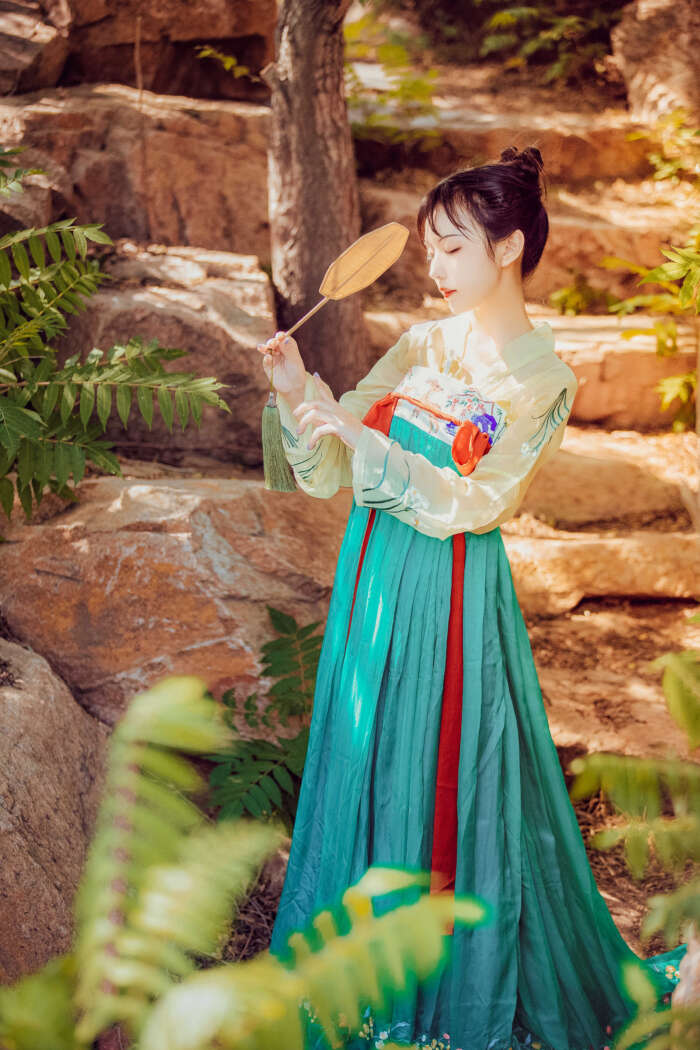 Shika小鹿鹿 NO.062 中秋 [18P-125MB]