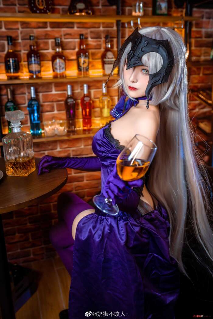 奶狮不咬人 NO.005 黑贞德[10P-61MB]