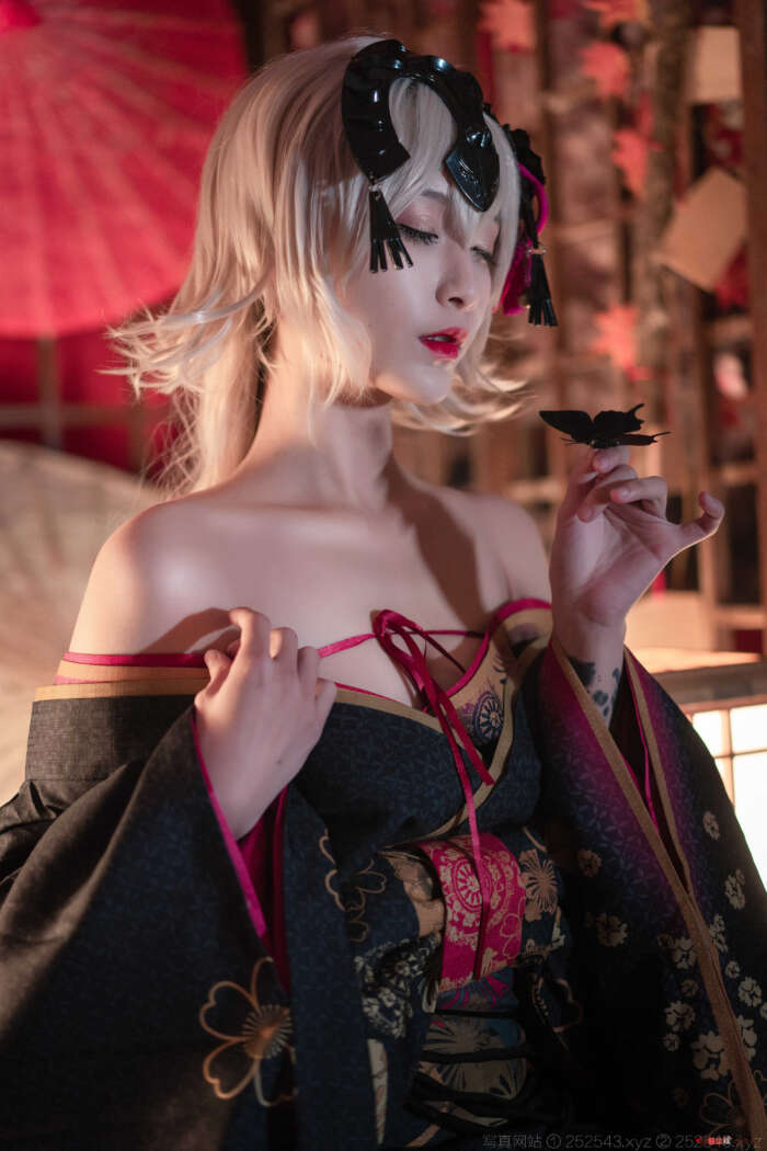 铁板烧鬼舞w NO.006 黑贞花魁1 [35P 562M]