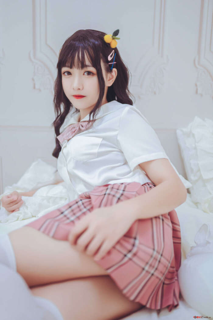 lovely呆玄 NO.001 过膝白丝[51P-368MB]