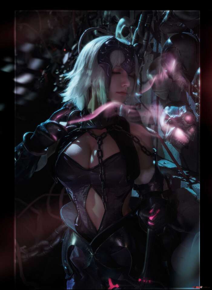 NO.002 300万粉丝福利黑贞 [9P-107MB]