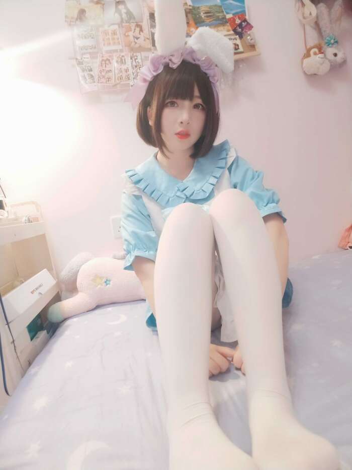 古川 NO.042 淡蓝连衣裙白丝女仆 [49P-158MB]