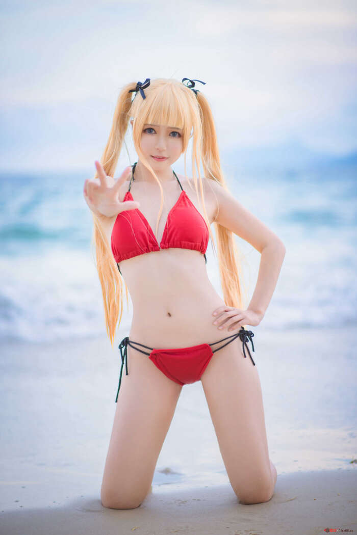 B站萌妹子@白金saki NO.006 水着泳装秀[27P-112MB]