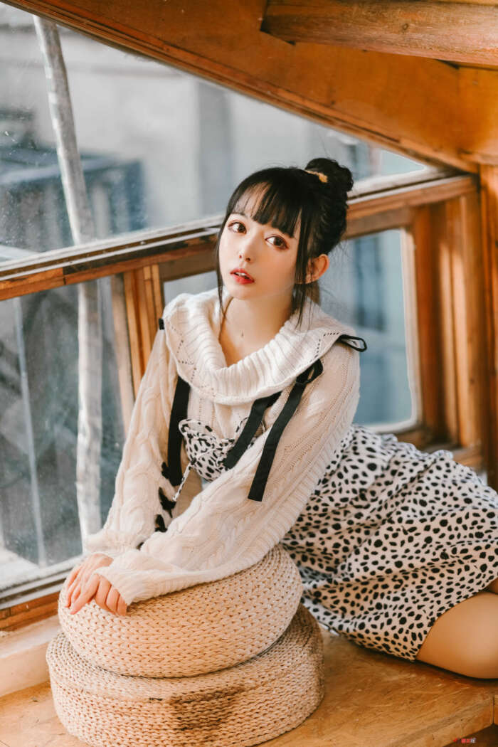 黑猫猫OvO NO.010 少女心事 [21P-282M]