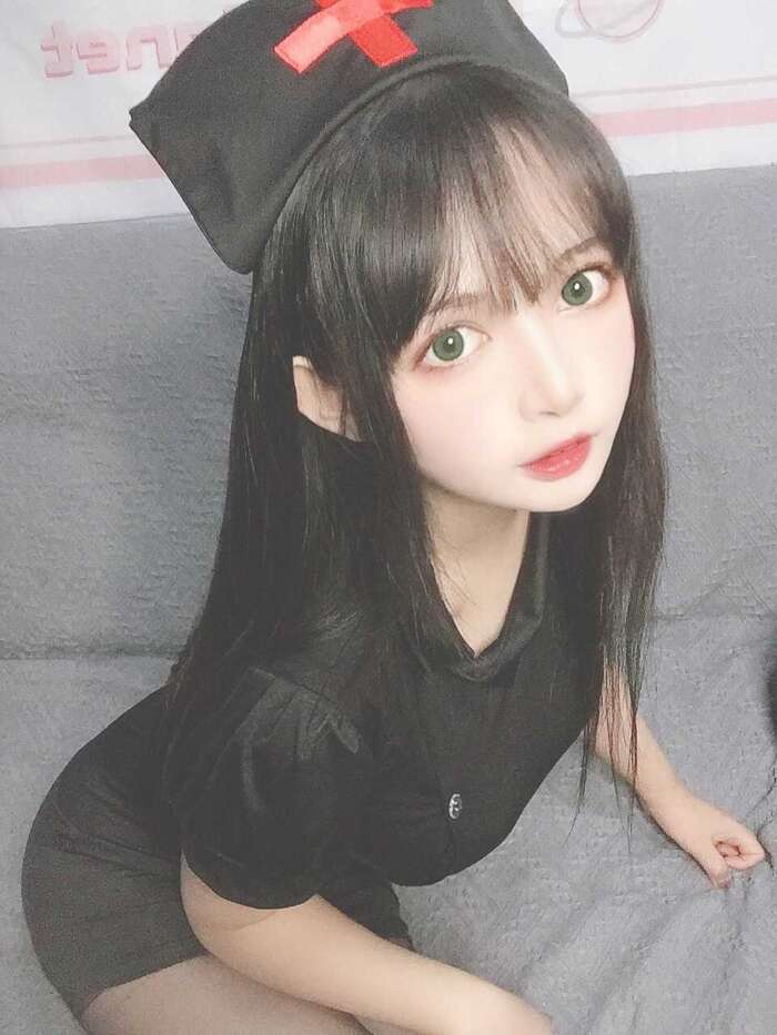 黑猫猫OvO NO.021 护士喵自拍[19P-7MB]