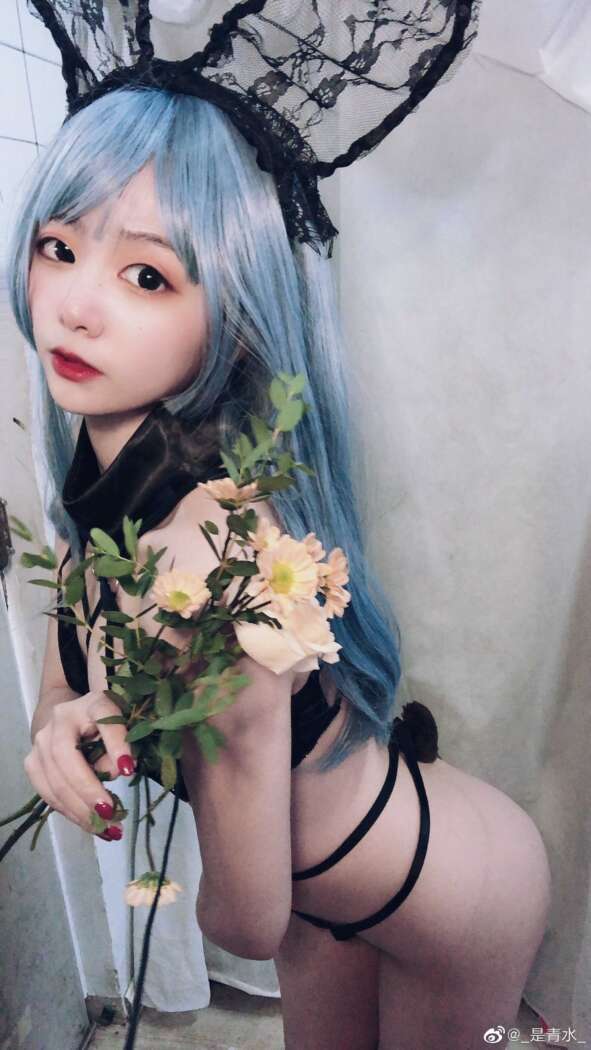 是青水 NO.005 情趣内衣自拍 [24P-22MB]