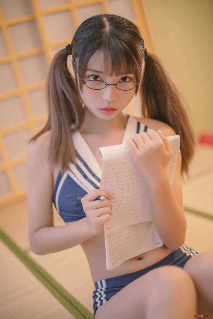 白易子 NO.22 水手服 [22P-65MB]