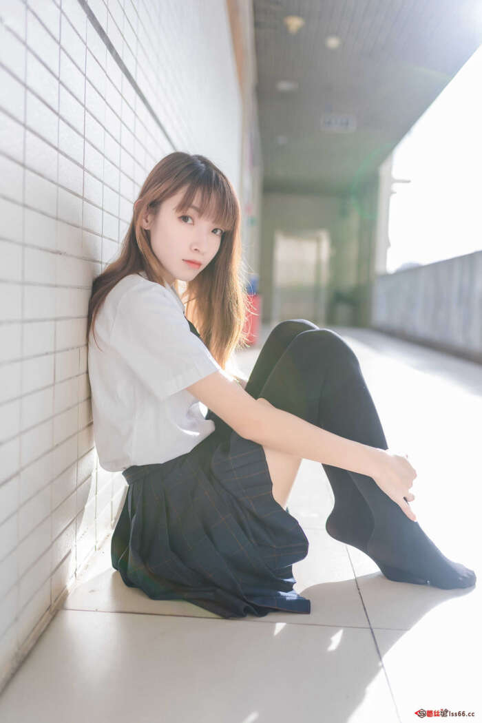 祖木子 NO.021 午后阳光下的黑丝学妹 [47P-194MB]