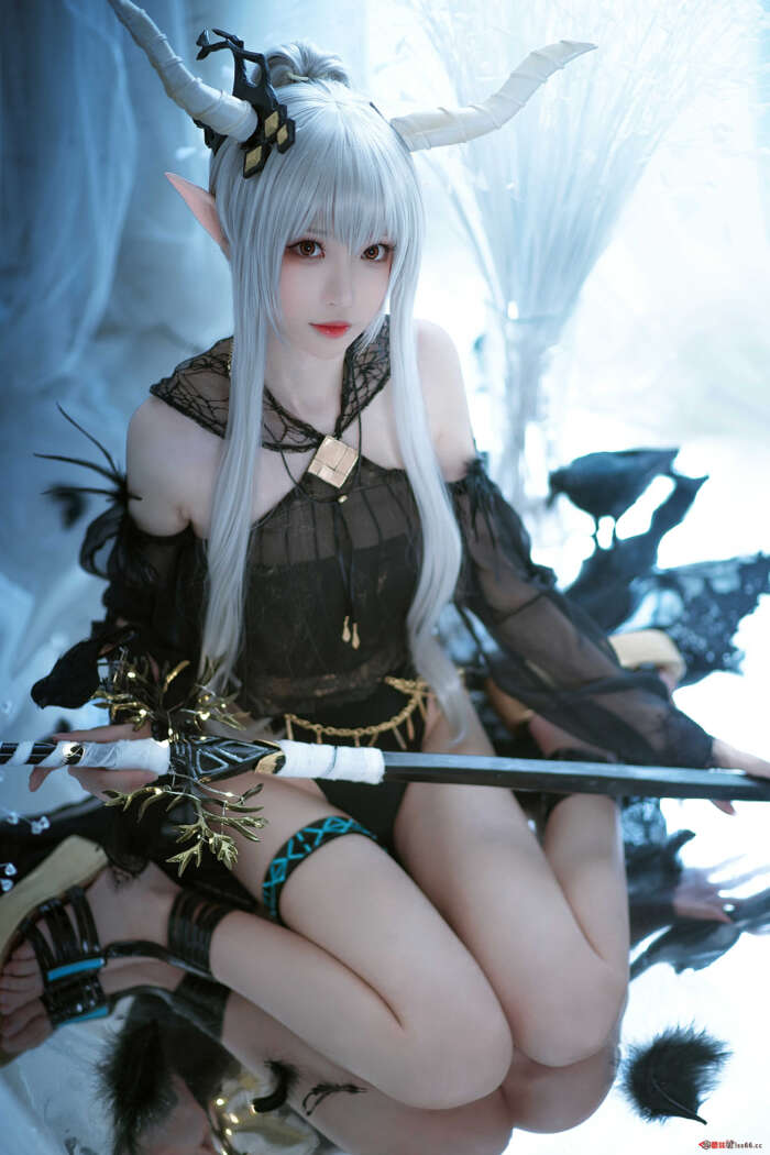 南宫 NO.012 闪灵泳装