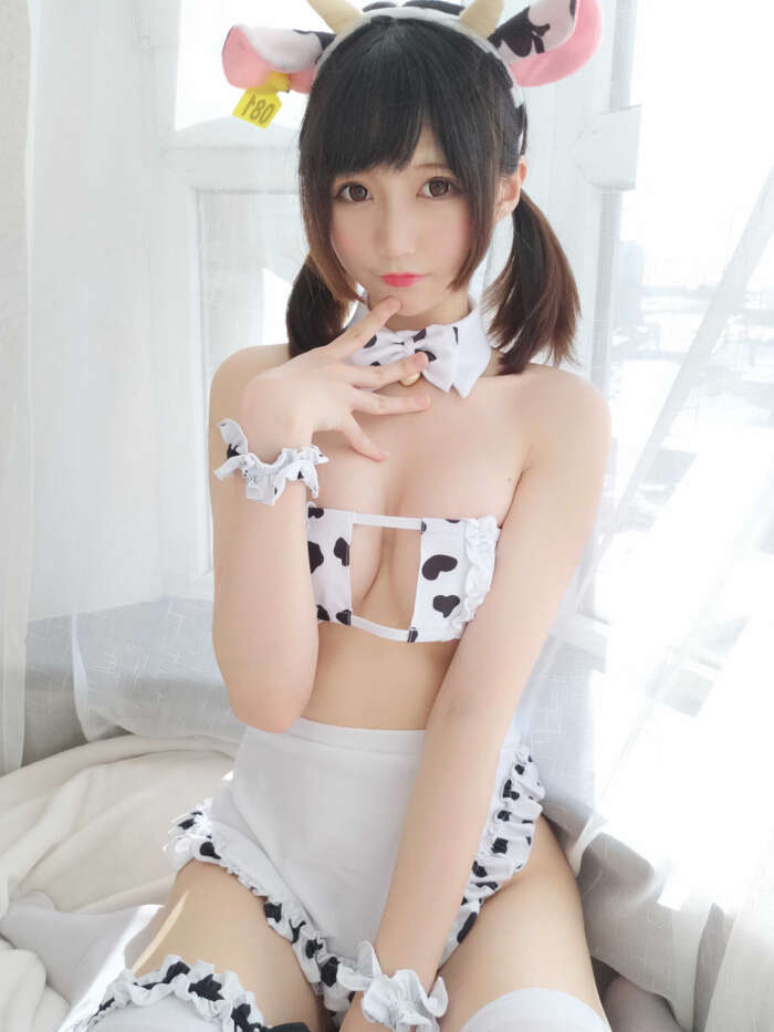 Nagesa魔物喵 自摄系列06 小奶牛 [71P4V 377M]