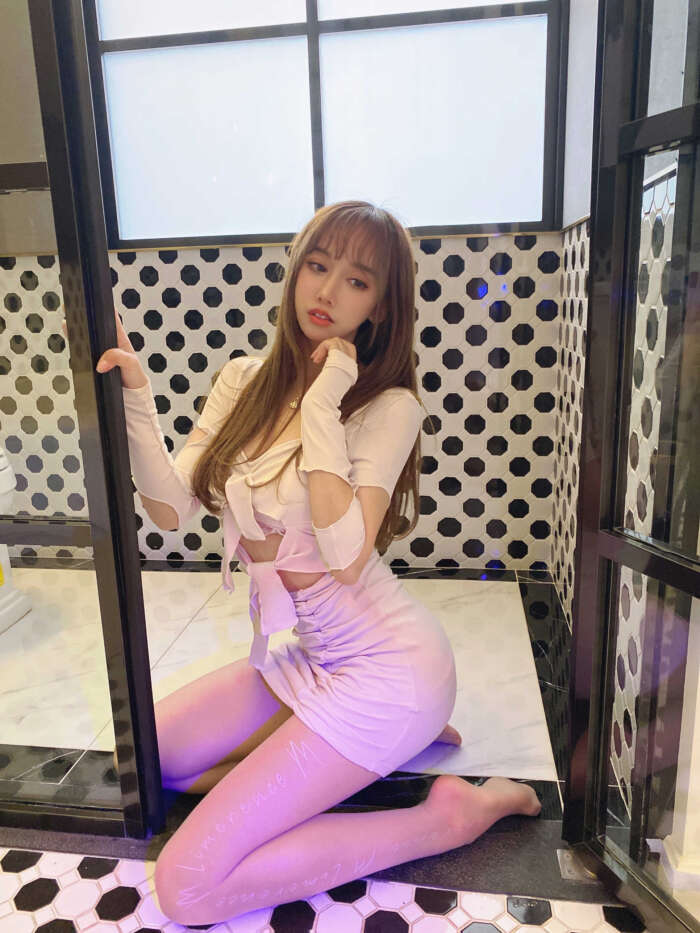 过期米线线喵 121米线 – 丝袜合集 NO.5