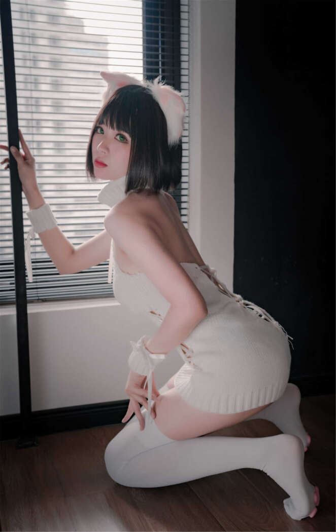 轩萧学姐 NO.011 猫爪袜[40P-118MB]