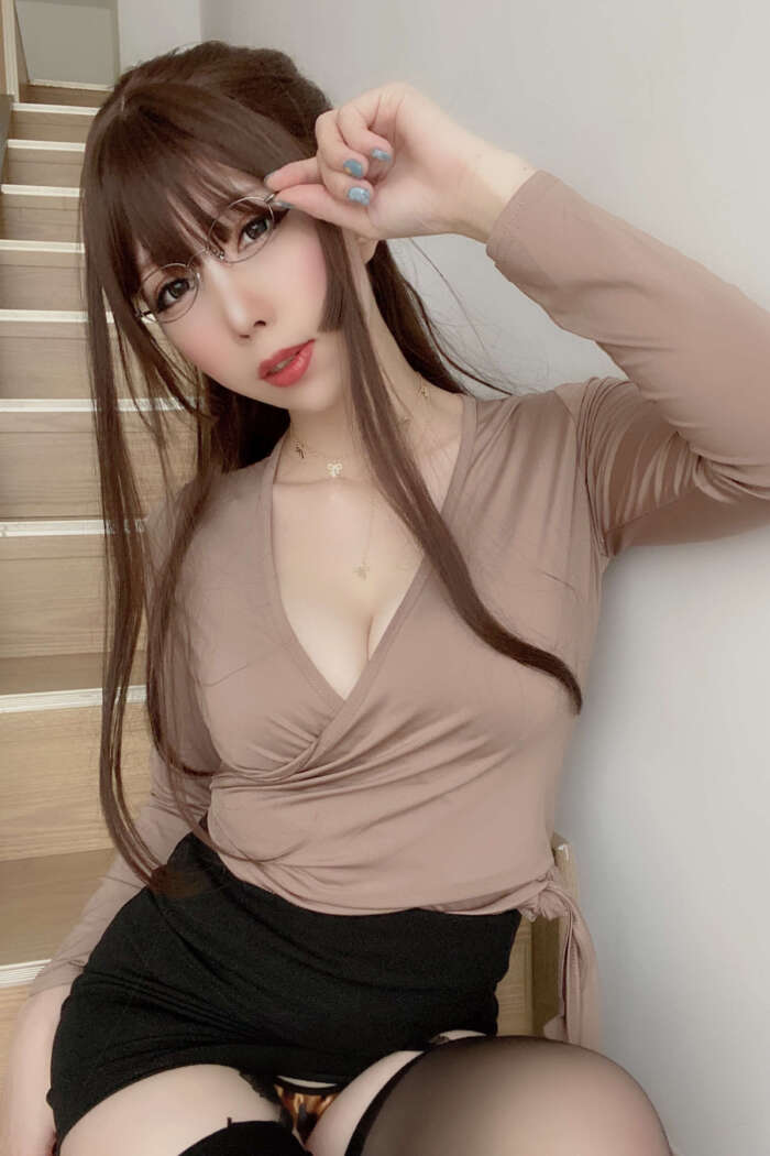 鹿野希 豹纹胖次  (動画入り) [62P2V – 121MB]