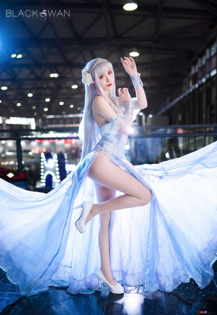 Sakiiii翎柒 NO.005 从零开始的异世界生活 [13P-231MB]