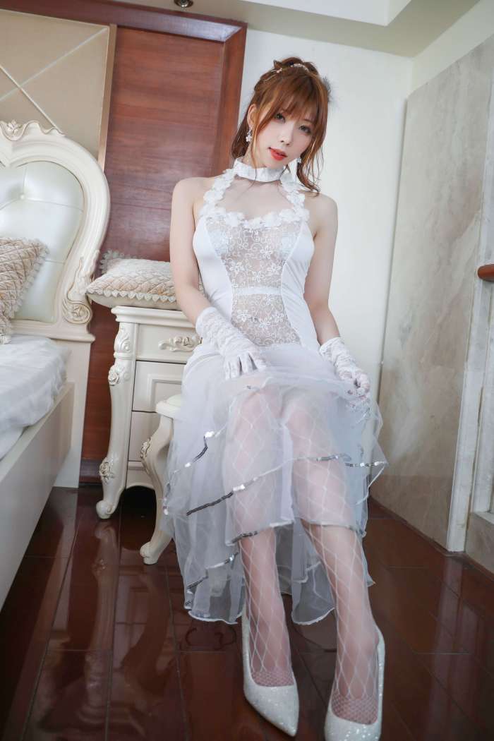 鹿野希 Vol.12 白礼服 [131P-208MB]