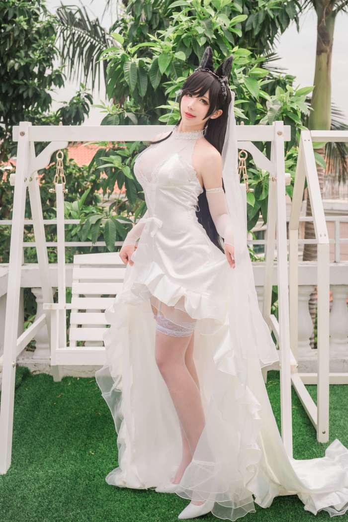 九曲Jean –  爱宕婚纱 [41P-271MB]