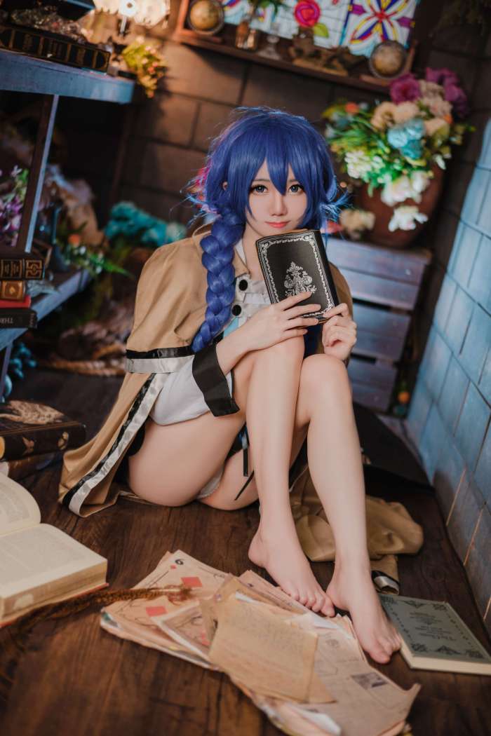 Sally Dorasnow – Roxy Mirgurdia [47P-159MB]