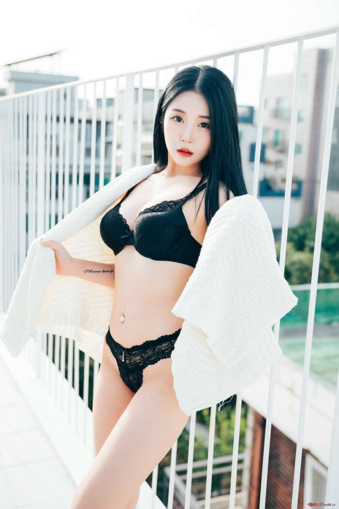 Bomi NO.017 [LOOZY] One day [70P-752MB]