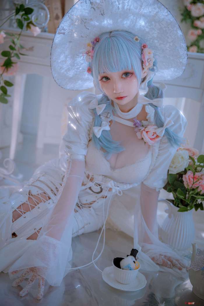 小野寺地瓜 NO.011 纯白魔女 [15P-105MB]