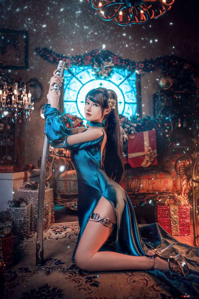 露兒大魔王 – 礼服 [11P93MB]