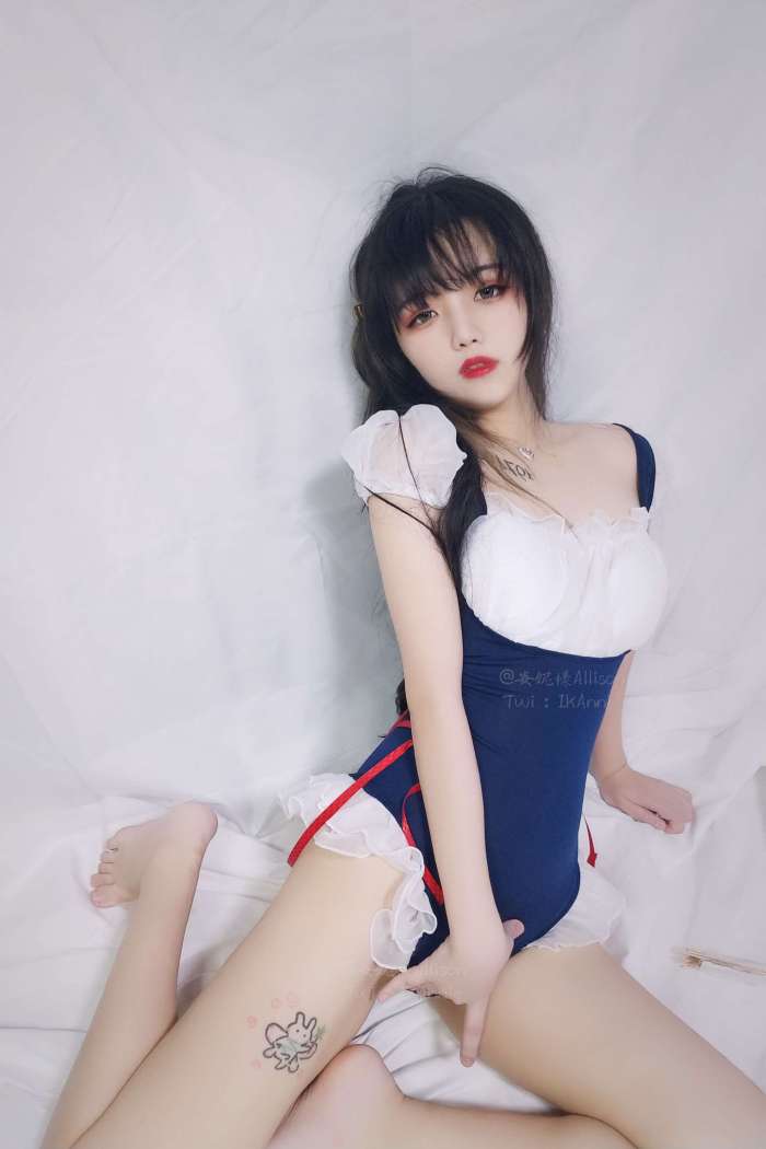 安妮-白雪姬泳装 [30P48MB]