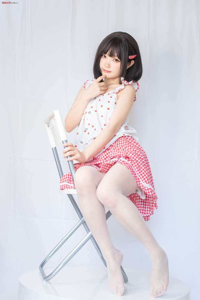 神沢永莉 – 粉色格子裙[19P163M]