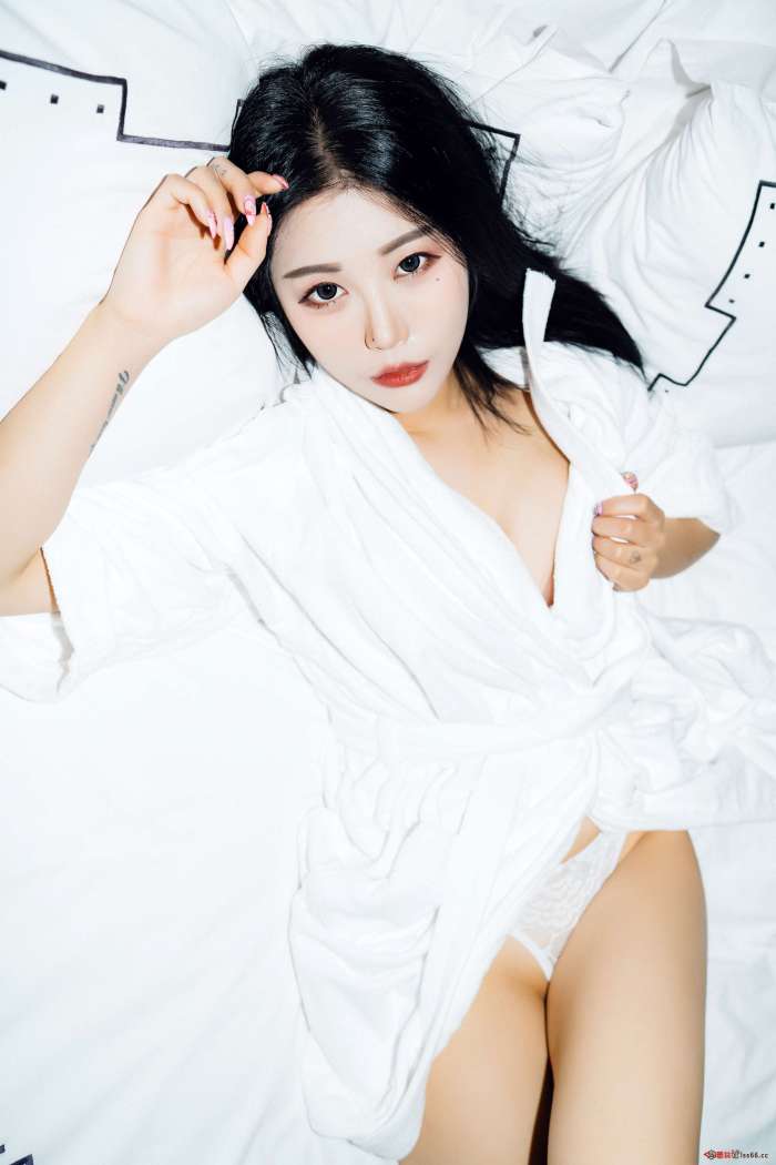 Bomi [Moon Night Snap] Good Day vol.02 [75P1V736M]