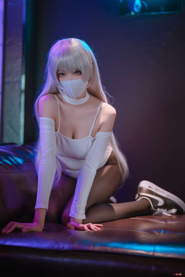 轩萧学姐 – 高开叉运动鞋 茑 [69P165MB]