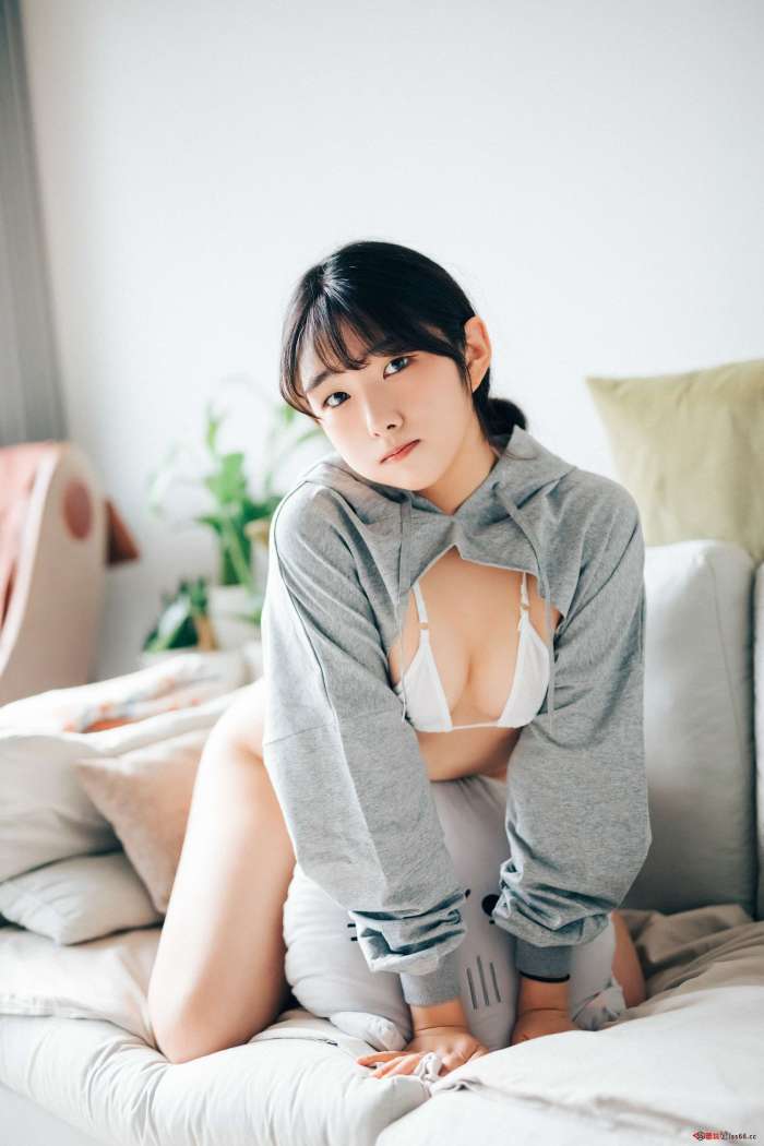 [Loozy] SonSon – Date at home [176P-1.15GB]