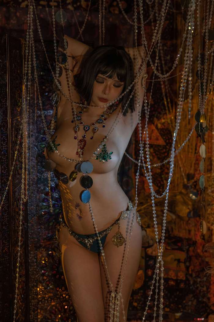 秋和柯基 NO.088 异域女郎 [40P1V-1.19GB]