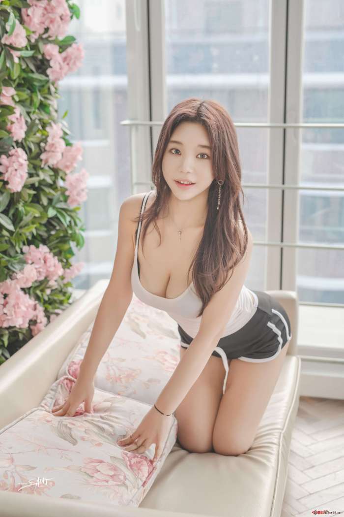 [SAINT Photolife] Zzyuri – 1 Year Anniversary [51P-239MB]