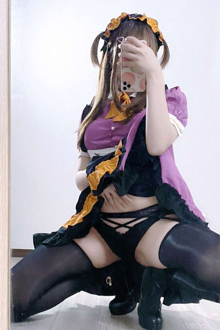 Yuki亭 – ハロウィンメイド全身写真 [49P-116MB]